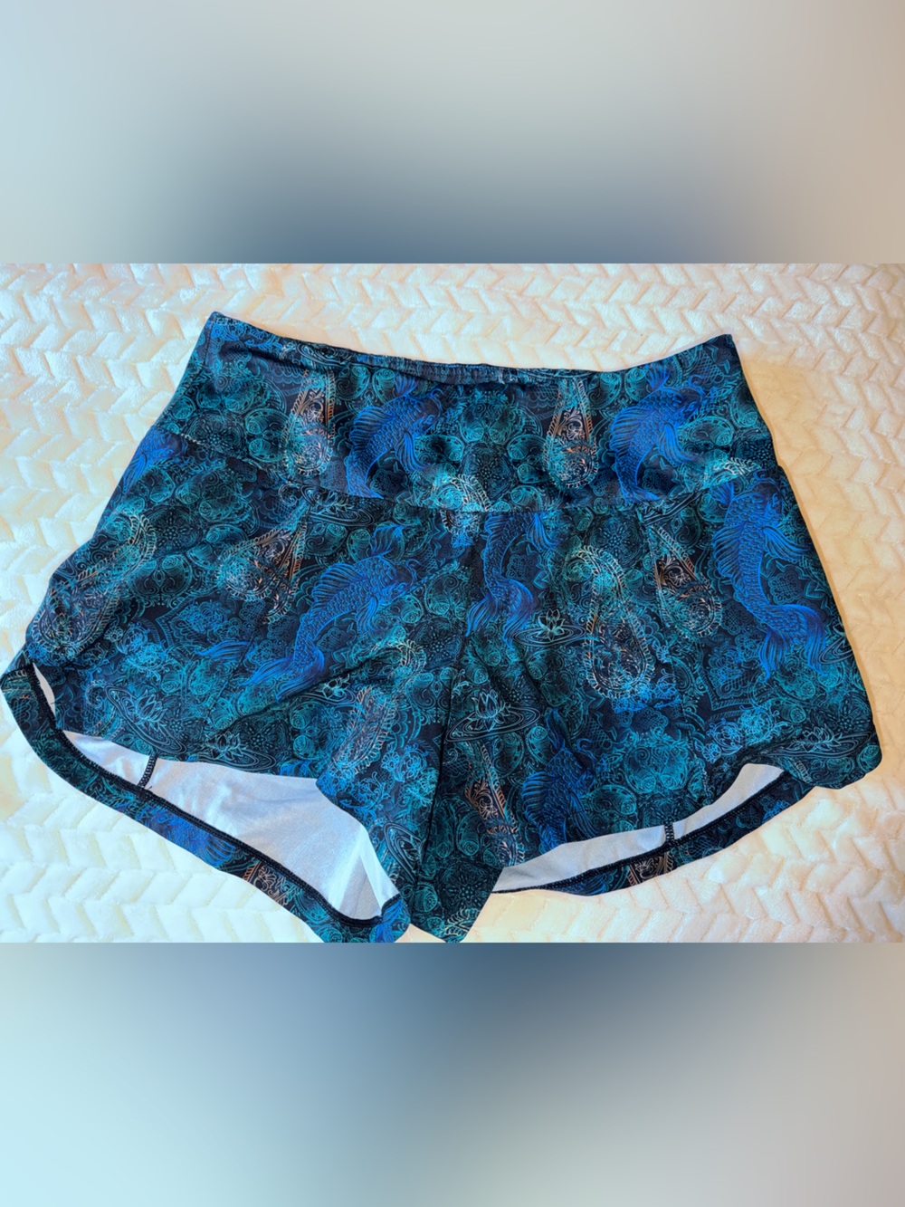 Constantly Varied Gear CVG “Don’t Be Koi” Running Shorts Size Medium